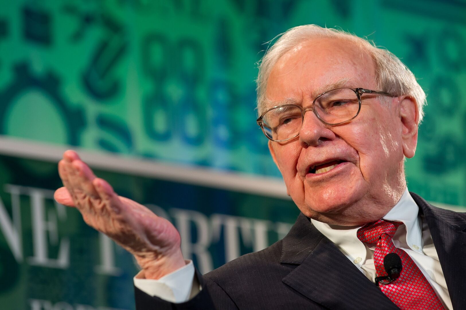 https://thanhnienviet.mediacdn.vn/2017/06/12/1920/1080/fit/warren-buffett_1.jpg