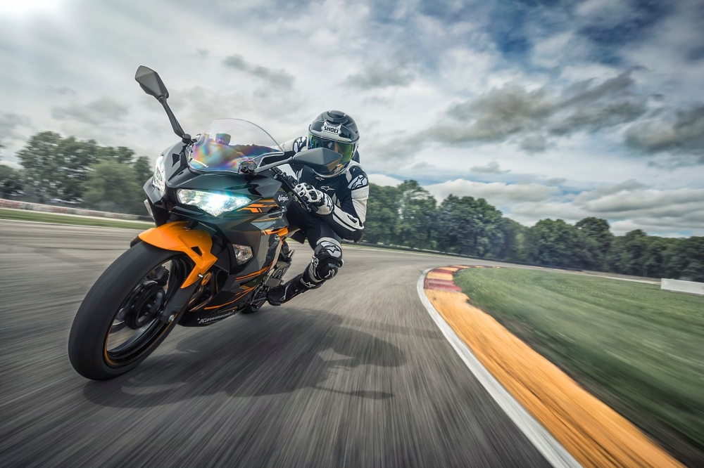 Kawasaki Ninja 400 ABS 2018 với khối động cơ mạnh mẽ Kawasaki Ninja 400 ABS 2018 với khối động cơ mạnh mẽ