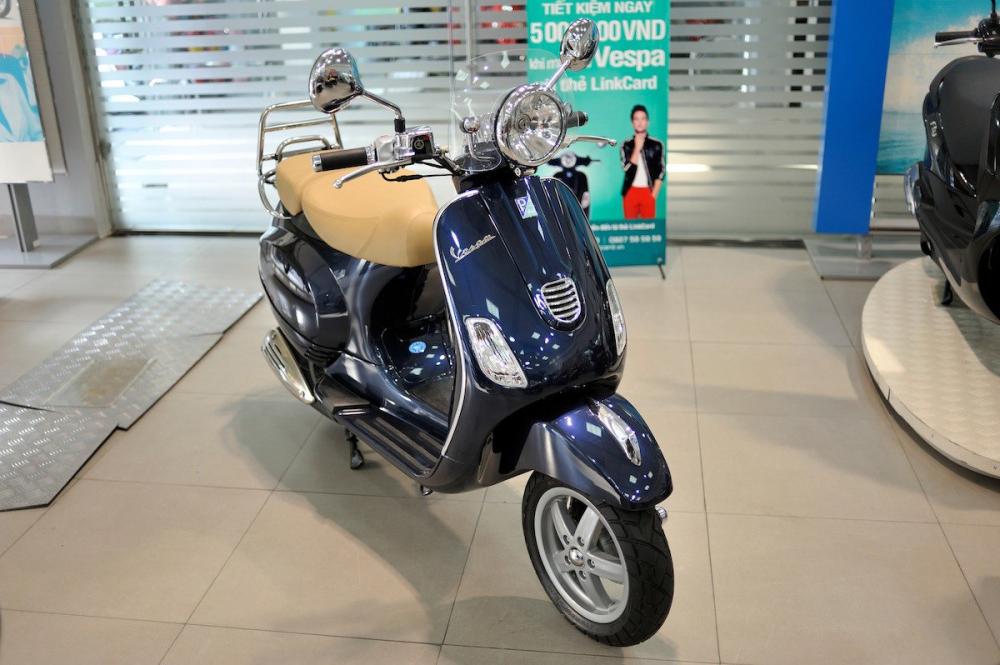 Vespa LXV 2018 125 3Vi.e Vespa LXV 2018 125 3Vi.e