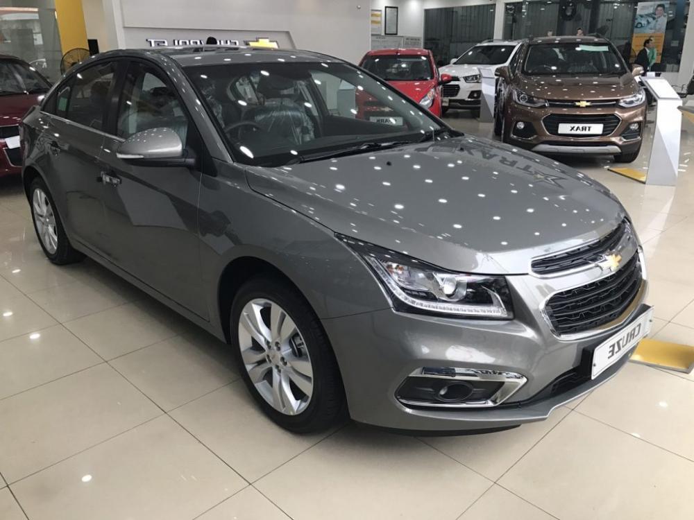 Chevrolet Cruze 2018 màu nâu