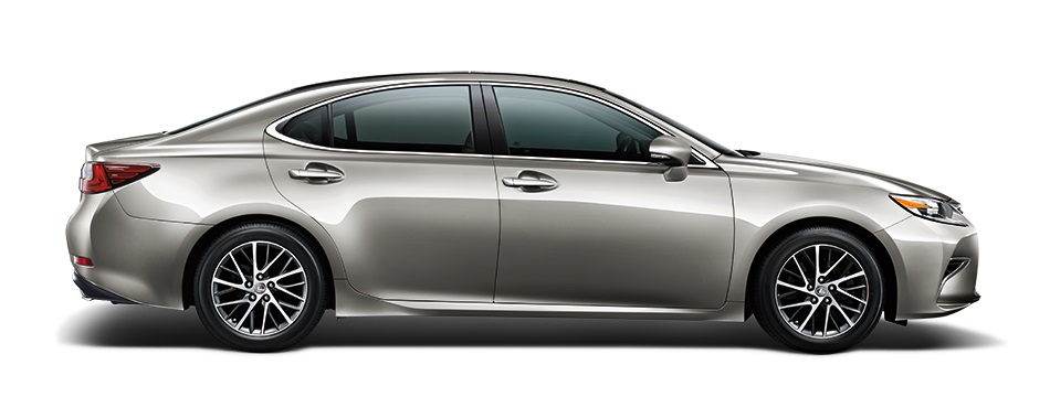 Mẫu Lexus ES màu Titanium