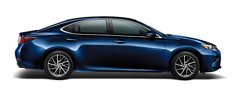 Mẫu Lexus ES màu xanh