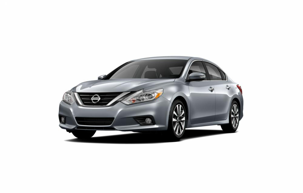 Mẫu Nissan Teana m&agrave;u bạc