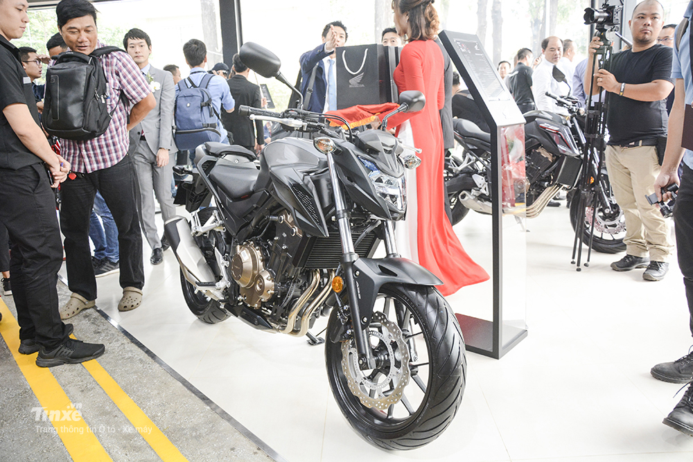 Thiết kế ngoại thất Honda CB500F 