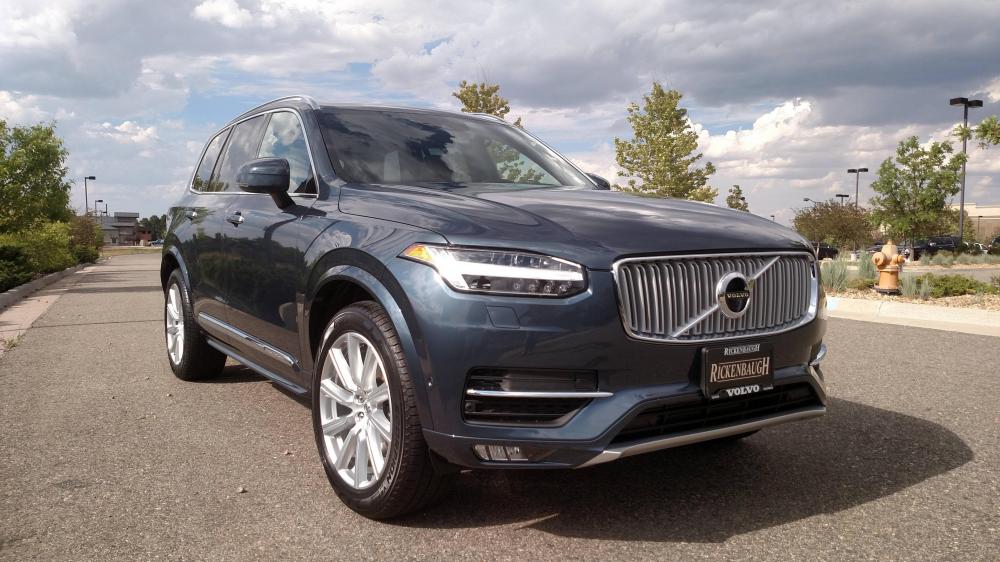 Volvo XC 90 2018 màu xanh đen (denim blue)