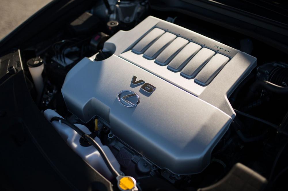 Trang bị động cơ của Lexus ES