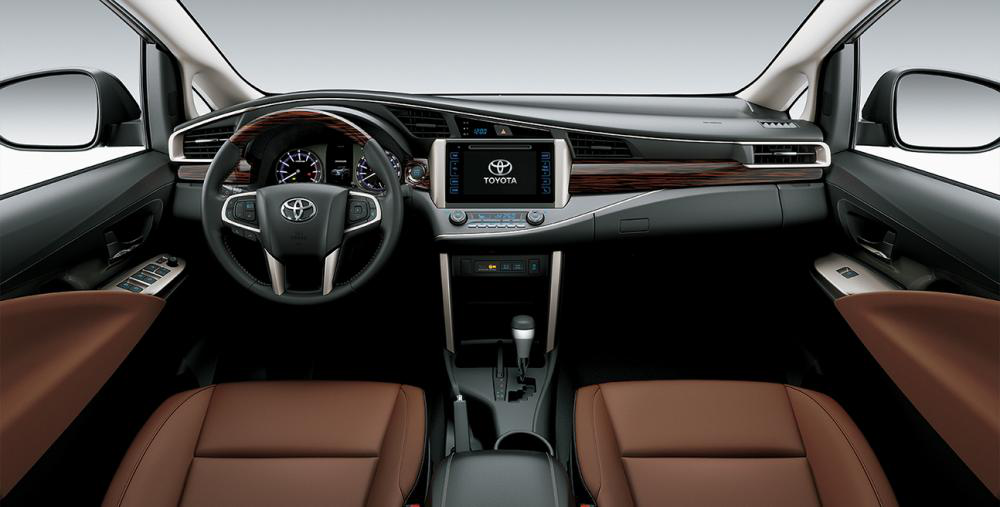 Giá xe Innova 2019: ưu nhược điểm & giá lăn bánh Toyota Innova (07/2019)