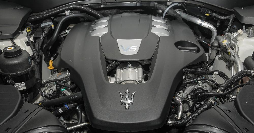 Trang bị động cơ Maserati Levante