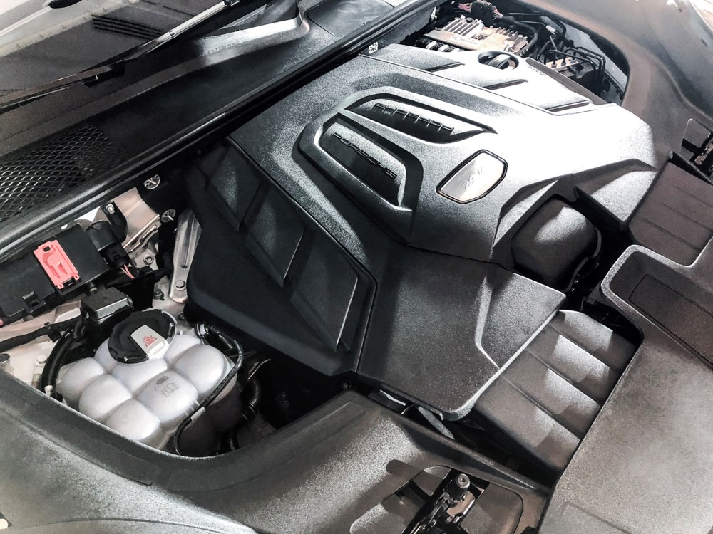 Trang bị động cơ Porsche Cayenne