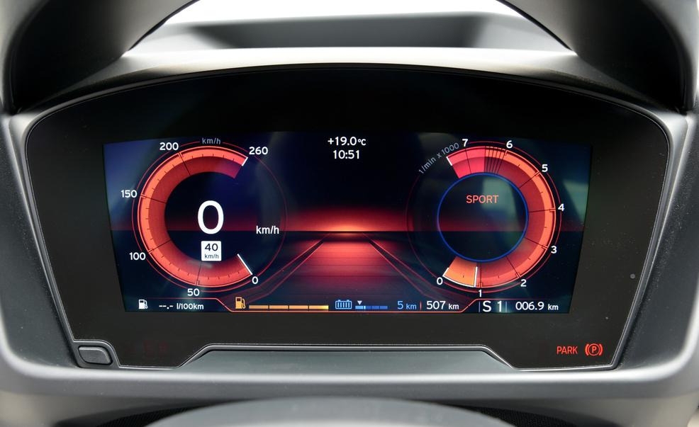 Siêu xe BMW i8 tại Việt Nam có giá bao nhiêu? a16