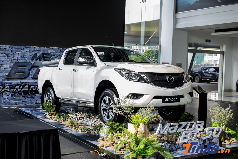 Phi&ecirc;n bản n&acirc;ng cấp Mazda BT-50 2018