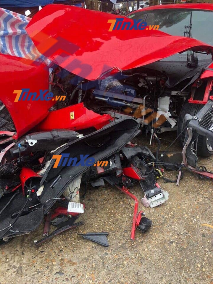 C&ograve;n đ&acirc;y l&agrave; thiệt hại của chiếc si&ecirc;u xe Ferrari 488 GTB sau tai nạn tr&ecirc;n cao tốc Nội B&agrave;i - L&agrave;o Cai v&agrave;o th&aacute;ng 10/2018