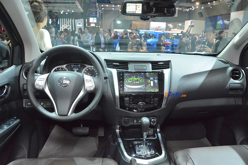 Cập nhật gi&aacute; xe Nissan Terra 2018 mới nhất h&ocirc;m nay