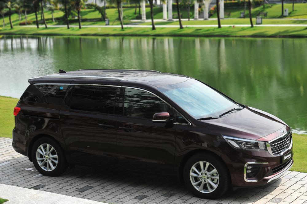 Cập nhật gi&aacute; xe Kia Sedona mới nhất h&ocirc;m nay