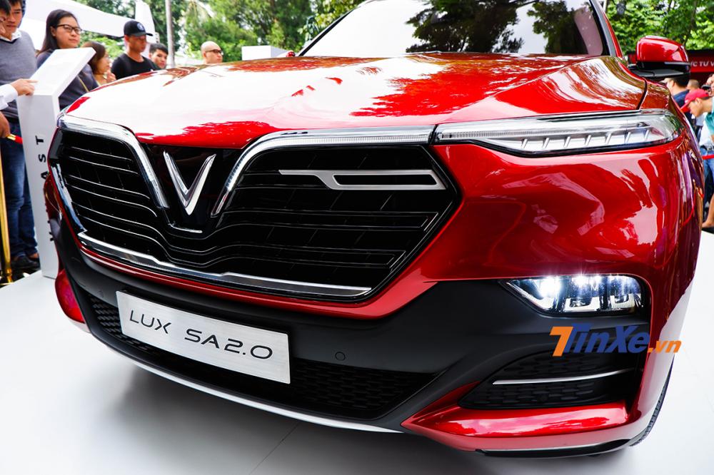 Mặt ca-lăng VinFast LUX SA2.0