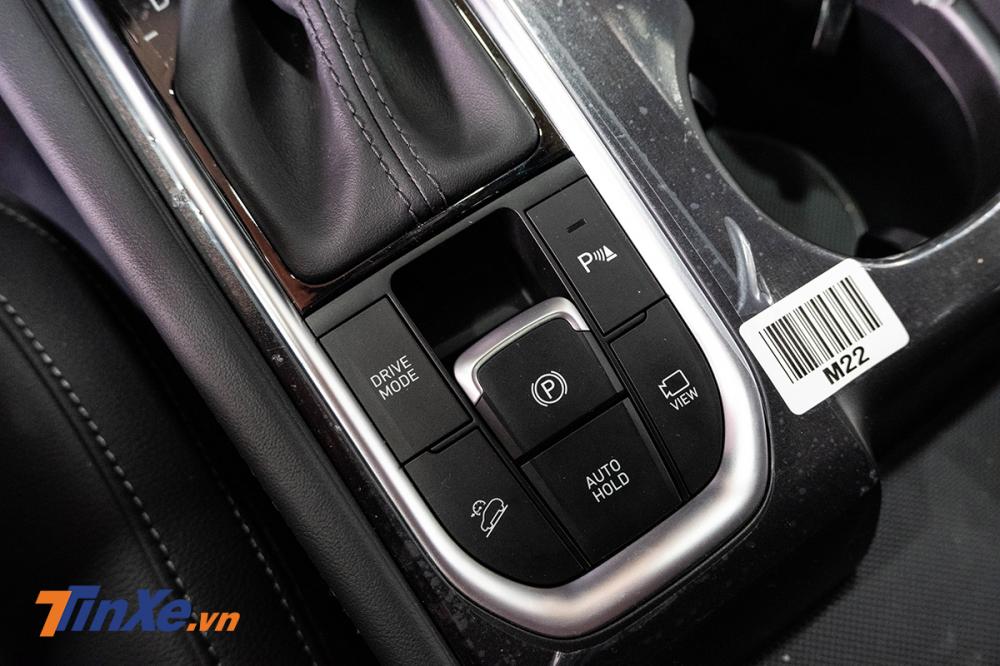 Bản Premium ấn tượng với hàng loạt công nghệ an toàn