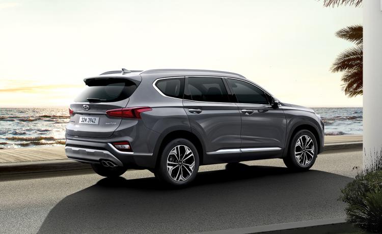 Hyundai Santa Fe 2019 màu bạc