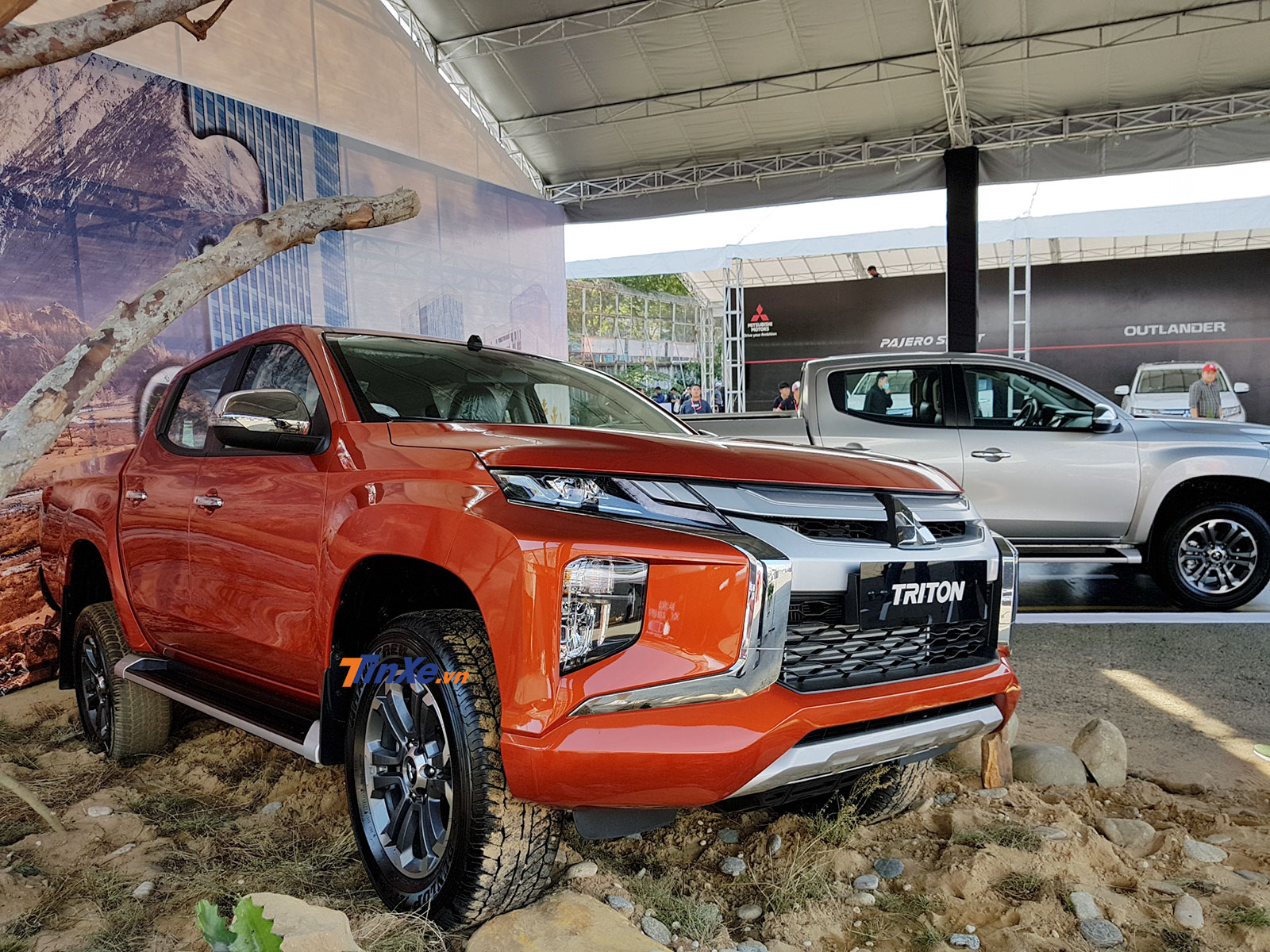Mitsubishi Triton 2019 lột xác với một diện mạo hoàn toàn mới