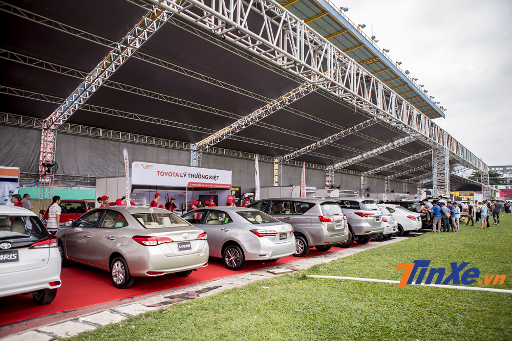 Hội chợ Oto.com.vn lần thứ nhất được tổ chức tại Tp. Hồ Ch&iacute; Minh v&agrave;o hồi th&aacute;ng 4 năm nay