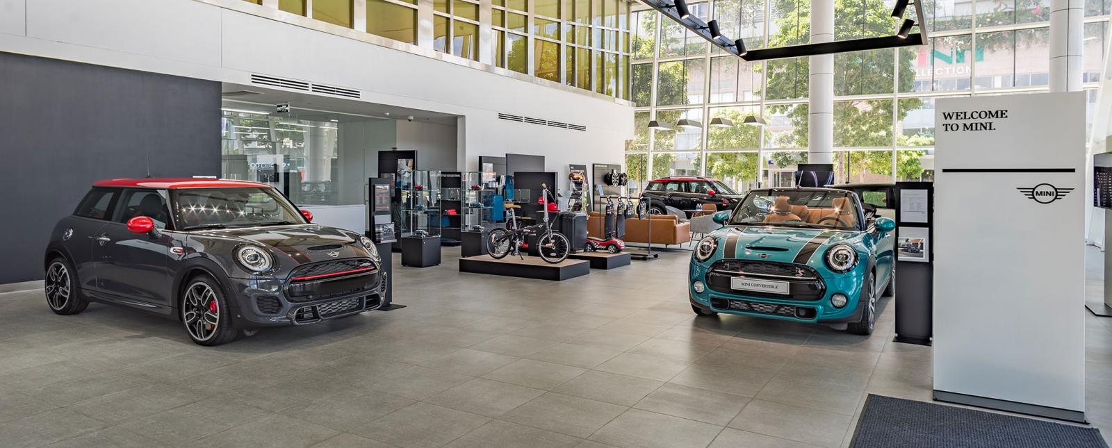 Khu vực trưng bày của MINI
