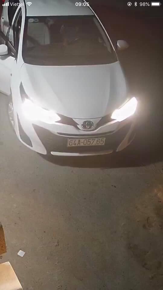 Chiếc xe mang thương hiệu Toyota Vios mang biển kiểm soát tỉnh Vĩnh Long