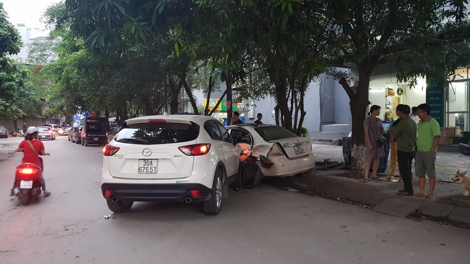 Hiện trường vụ tai nạn liên hoàn