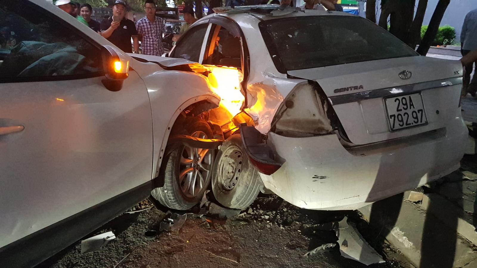 Chiếc Daewoo Gentra biến dạng khá nặng