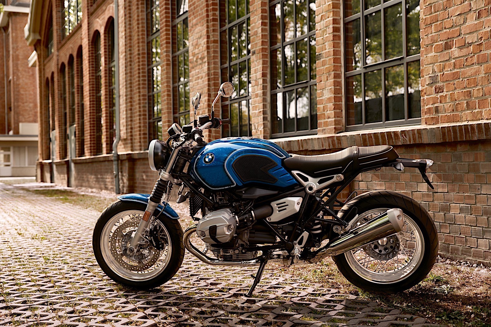 BMW R nineT /5 mang phong cách cổ điển như dòng /5 Series huyền thoại BMW R nineT /5 mang phong cách cổ điển như dòng /5 Series huyền thoại