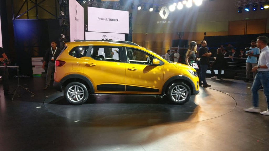 Renault Triber 2019 dài chưa đến 4 m và nặng dưới 1 tấn