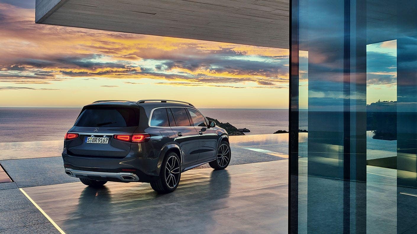 Tại thị trường nước ngoài, Mercedes-Benz GLS 2020 có nhiều phiên bản động cơ nhưng dự đoán 2 bản 350d 4Matic và 450 4 Matic sẽ là 2 bản được mang về Việt Nam