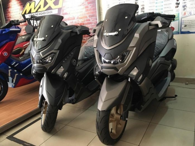 Ngo&agrave;i ra c&ograve;n c&oacute; bộ m&agrave;u của si&ecirc;u anh h&ugrave;ng B&aacute;o Đen trong bộ phim