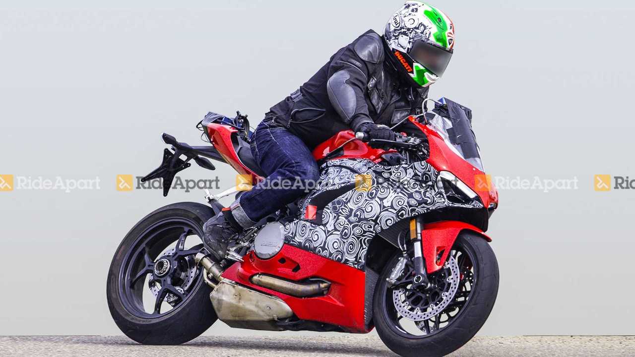 Ducati Panigale 959 đang chạy thử nghiệm