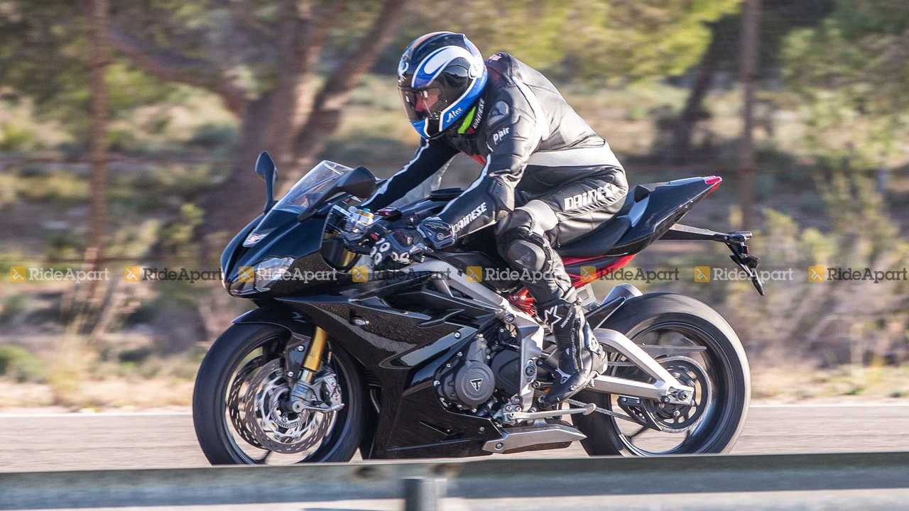 Triumph Daytona 765 thế hệ mới