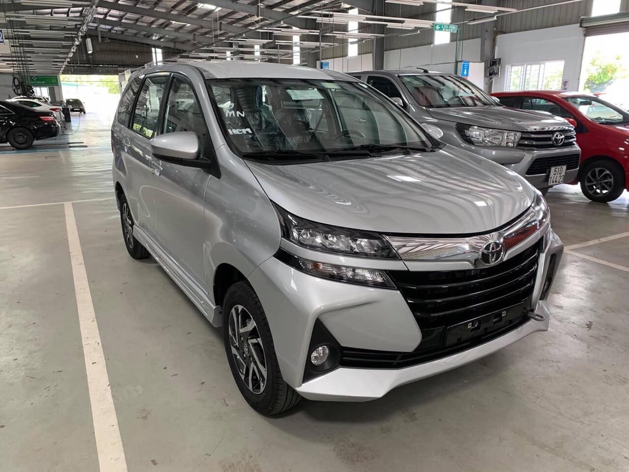 Toyota Avanza 2019 bất ngờ xuất hiện trong kho chứa của một đại lý