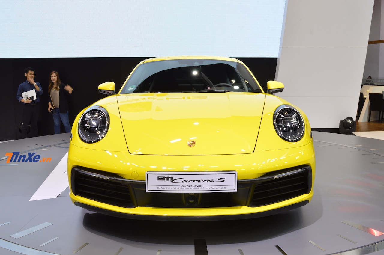 Porsche 911 Carrera S 2020 có giá 7,61 tỷ đồng tại Việt Nam
