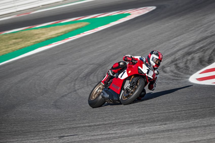 Bộ đôi Ducati Panigale V4 25 Anniversario 916 sở hữu các trang bị của Panigale V4 S