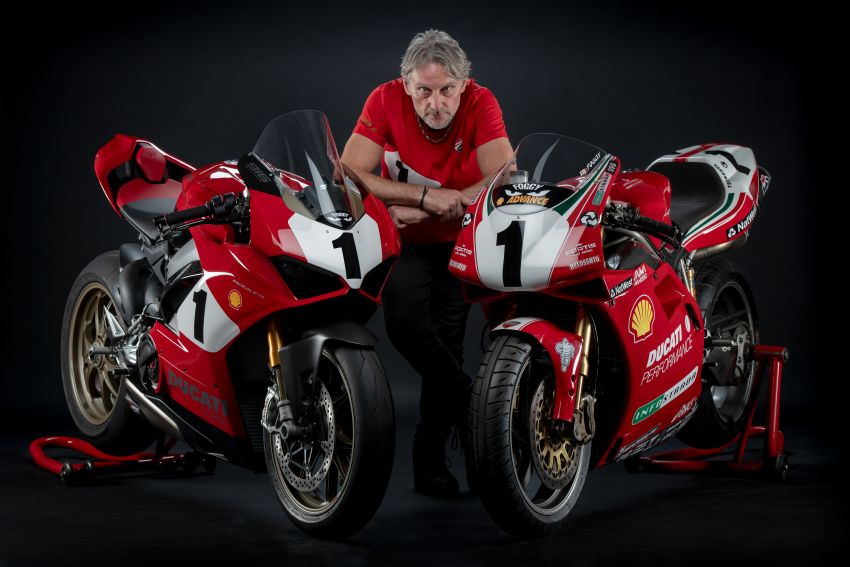 Bộ đôi Ducati Panigale V4 25 Anniversario 916 và Ducati 916