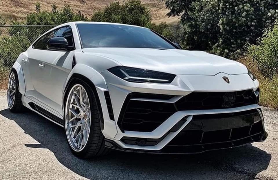 Dáng vẻ của chiếc Lamborghini Urus với bộ kit widebody của RBD LA