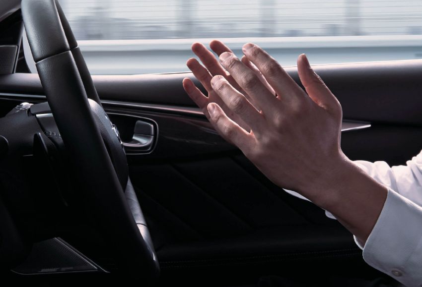 Nissan Skyline 2019 có công nghệ lái bán tự động mới