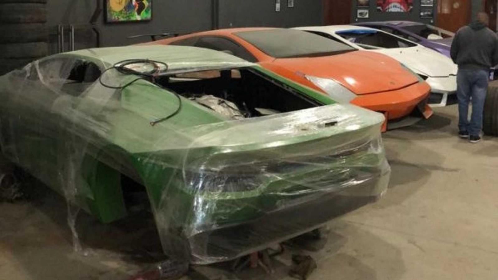 Những chiếc xe Ferrari v&agrave; Lamborghini nh&aacute;i n&agrave;y được sản xuất theo đơn đặt h&agrave;ng