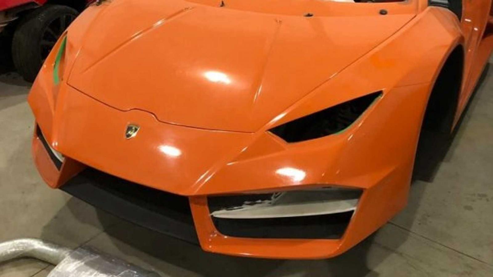 Những chiếc xe Ferrari v&agrave; Lamborghini nh&aacute;i n&agrave;y c&oacute; gi&aacute; kh&ocirc;ng rẻ