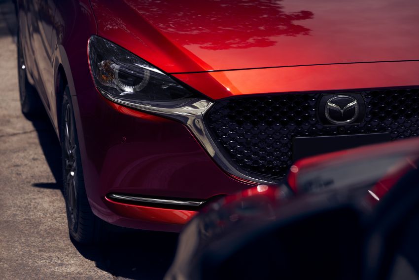 Mazda6 2019 c&oacute; hệ thống đ&egrave;n pha LED th&iacute;ch ứng t&ugrave;y chọn
