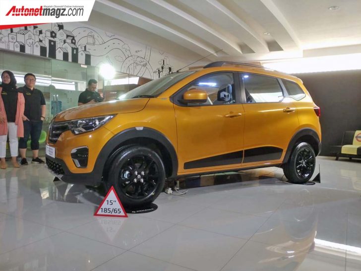 Dài chưa đến 4 m nhưng Renault Triber 2019 đi kèm nội thất 7 chỗ