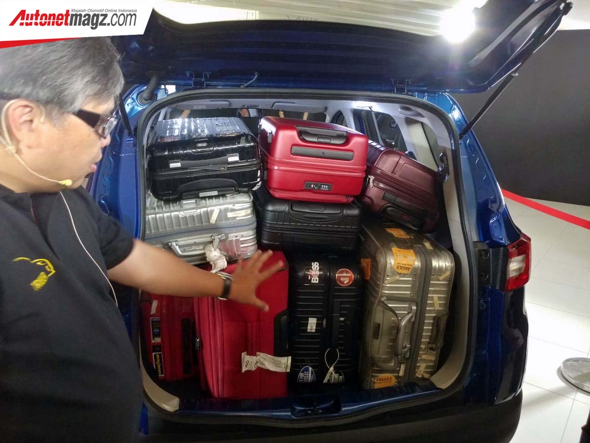 Mẫu MPV này có thể chở khá nhiều đồ