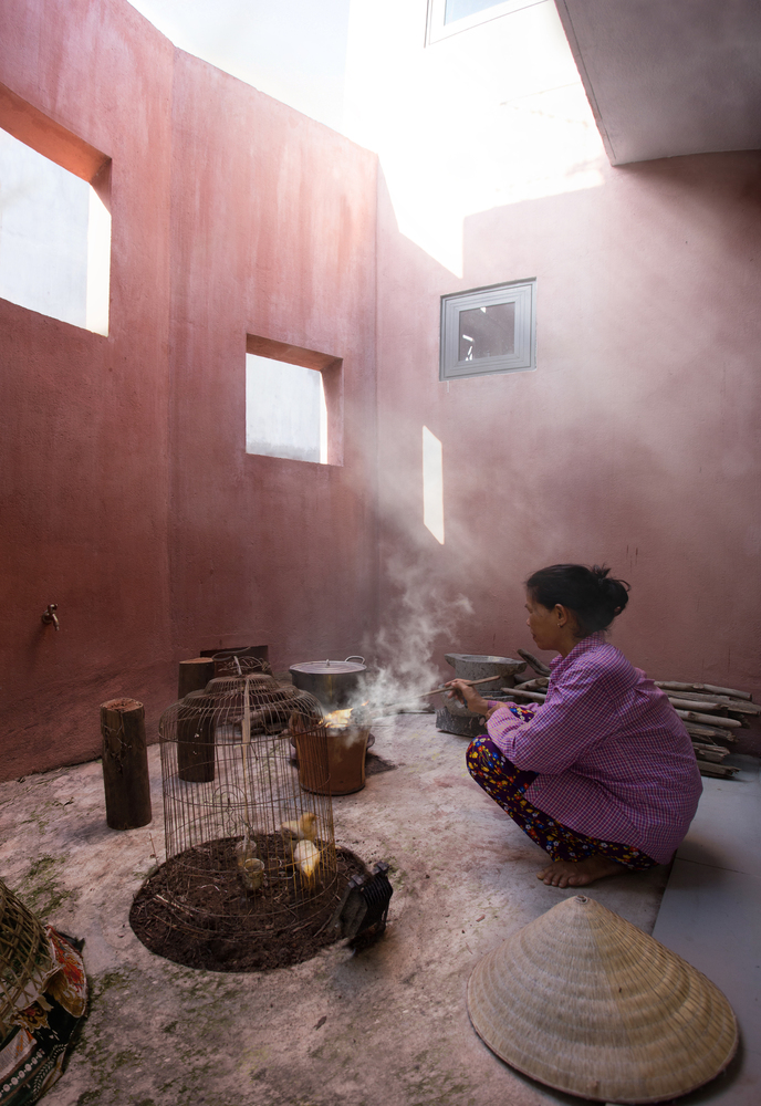 sân nuôi gà