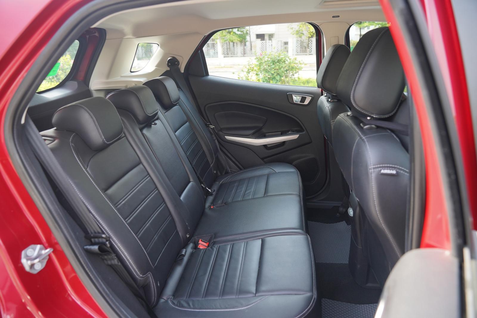 Ghế ngồi xe Ford EcoSport 2020: Hàng ghế sau 1