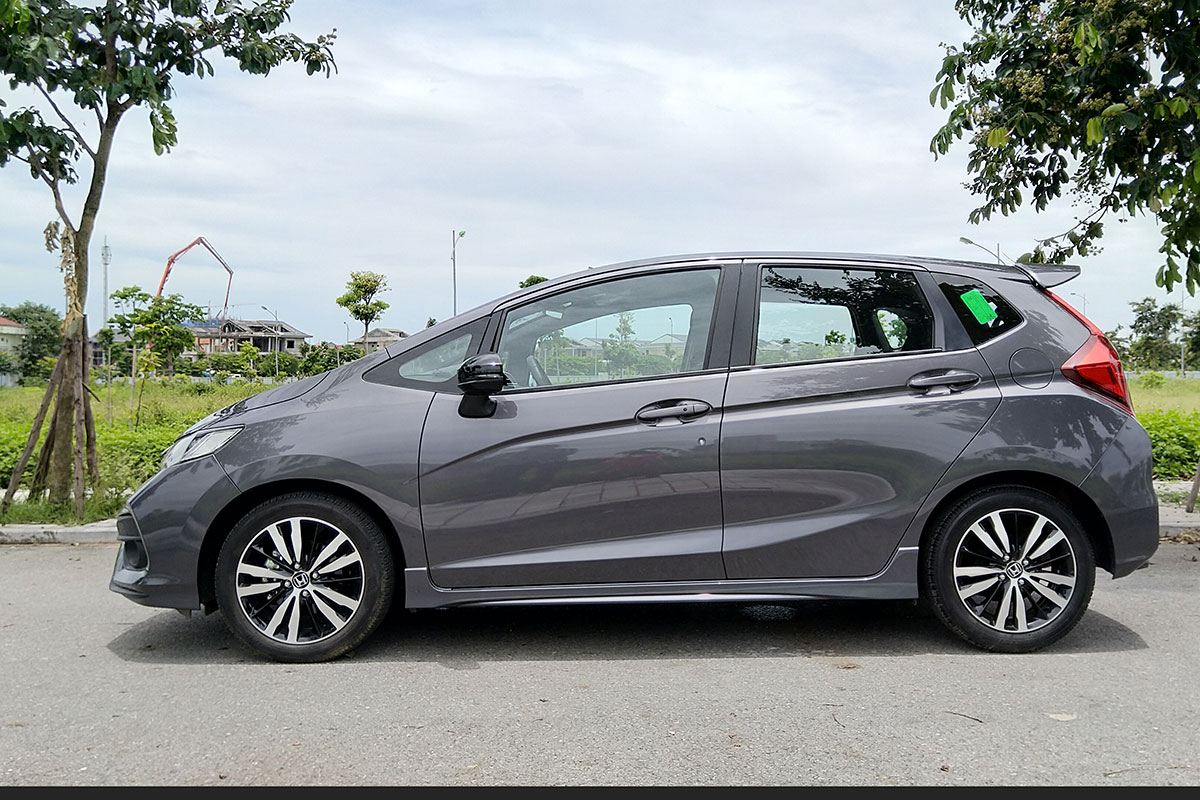 Thiết kế thân xe Honda Jazz 2020 1