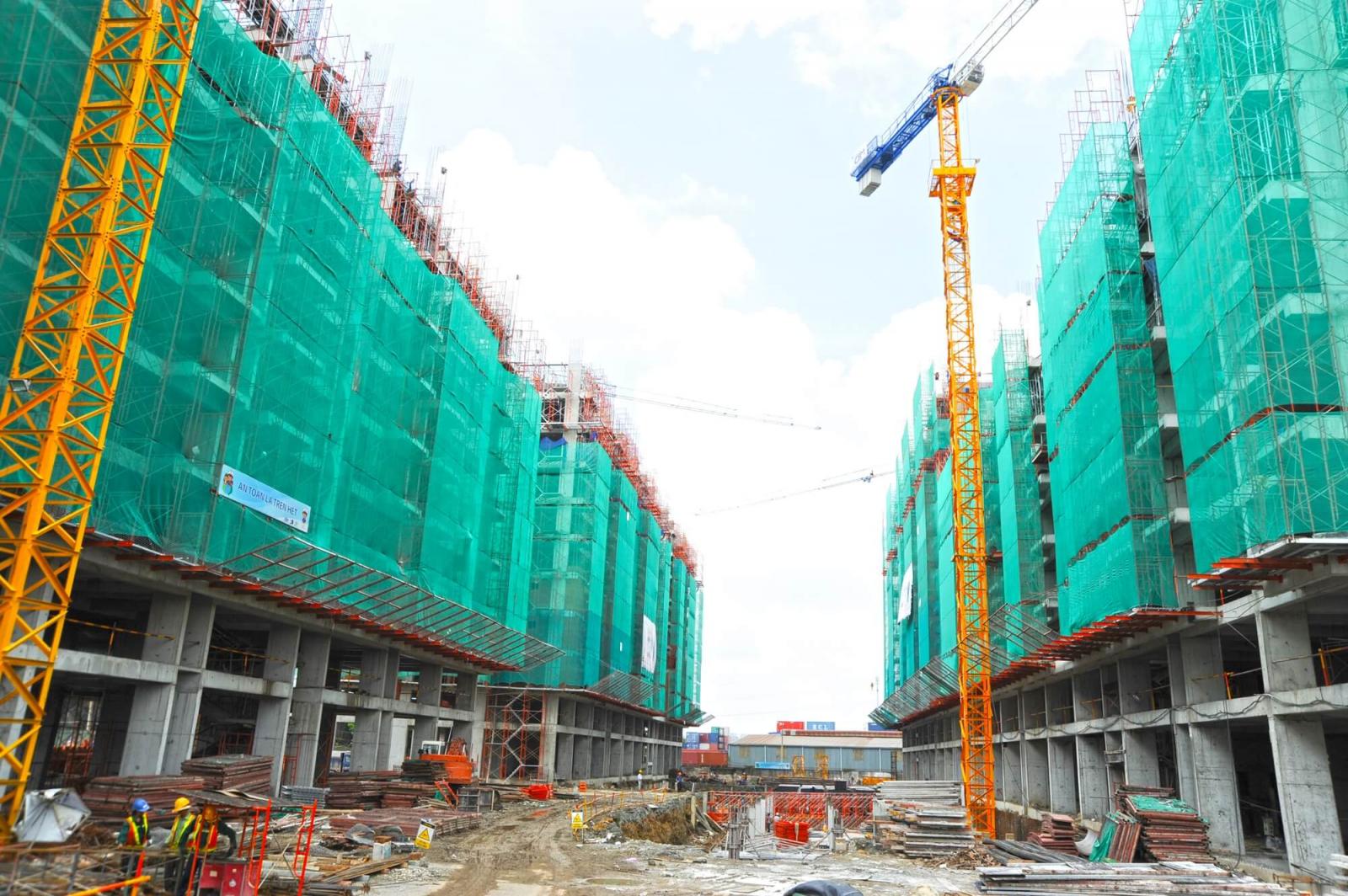 chung cư đang xây dựng dở