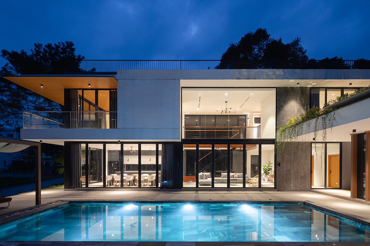 h&igrave;nh ảnh mặt tiền biệt thự khi đ&ecirc;m xuống