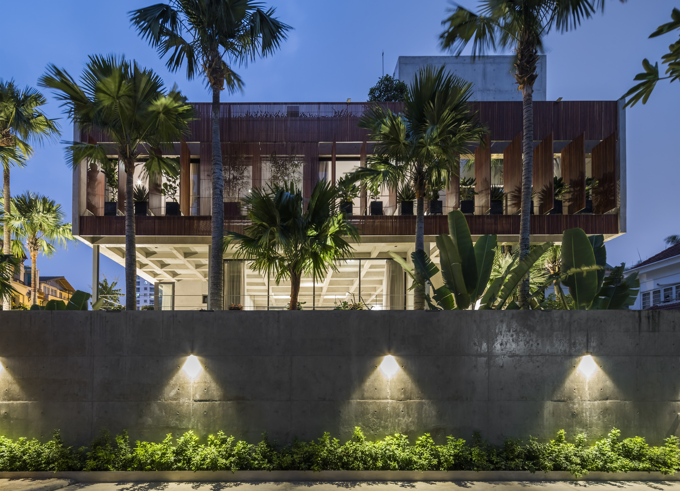 ngôi nhà bừng sáng lung linh khi đêm xuống hình ảnh ngôi nhà bê tông lung linh ánh đèn khi đêm xuống